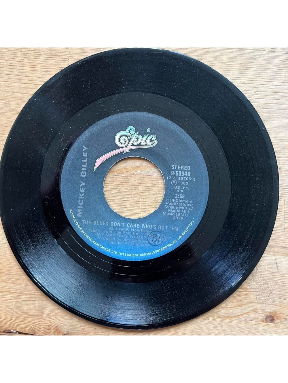 Mickey Gilley - The Blues don't care who's got"em 45rpm VG+ R16